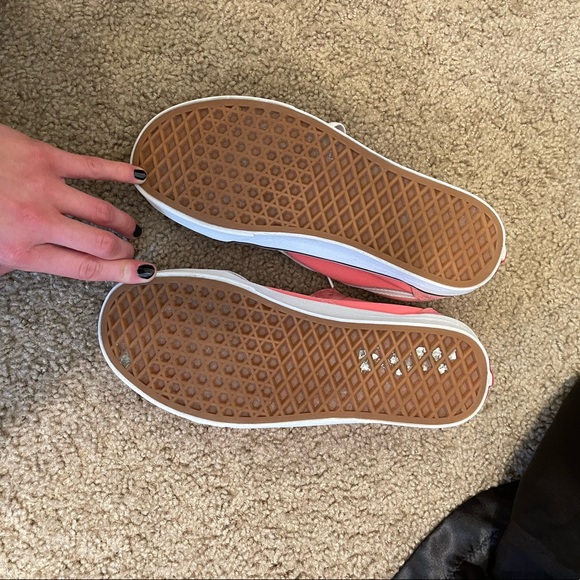 Pink vans! - Picture 6 of 6